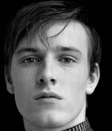 Louis Hofmann 